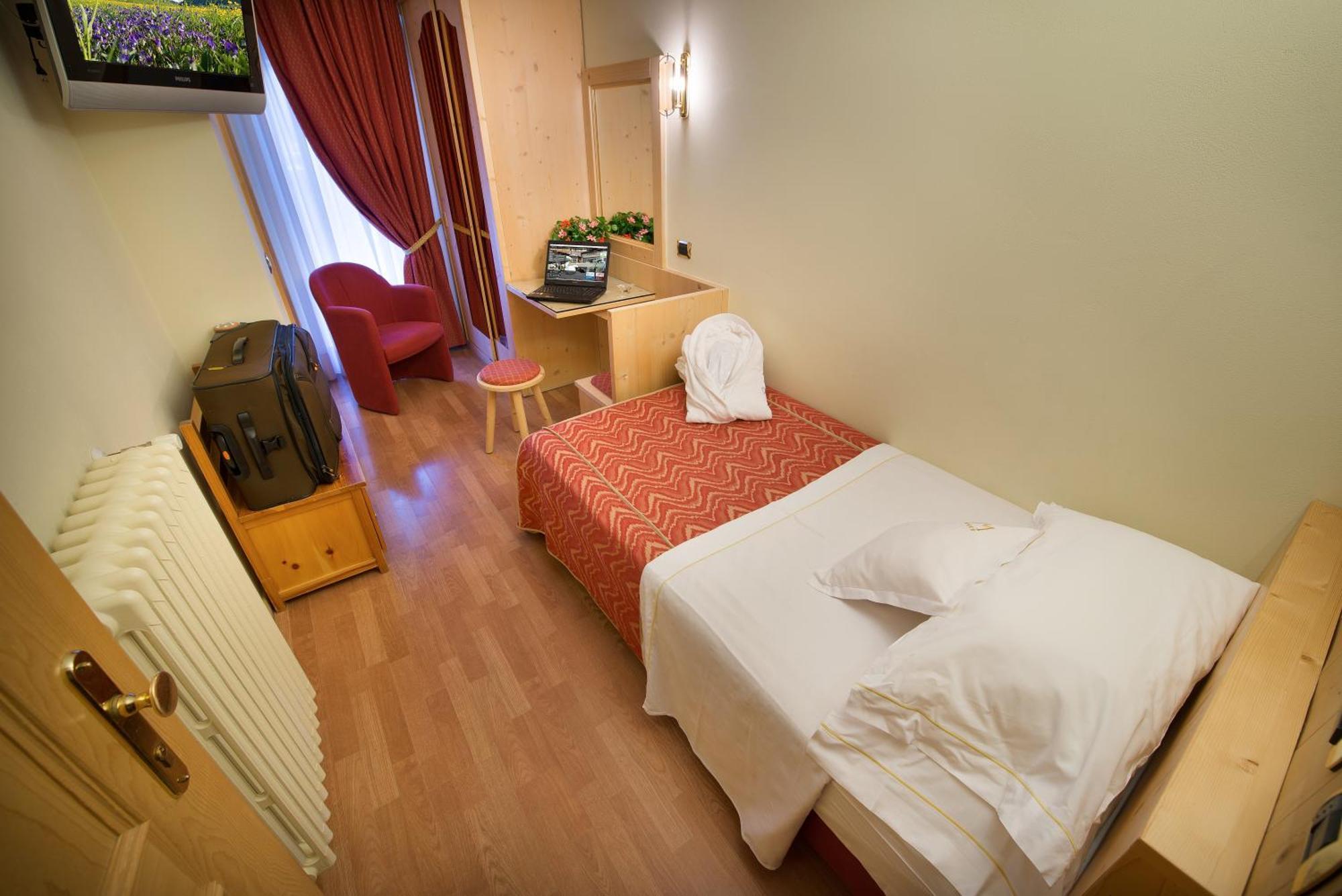 Hotel Baita Montana Livigno Rum bild
