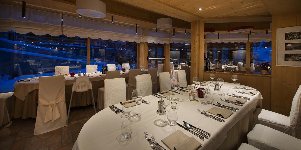 Hotel Baita Montana Livigno Exteriör bild