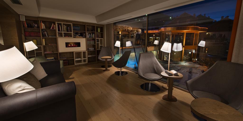 Hotel Baita Montana Livigno Exteriör bild