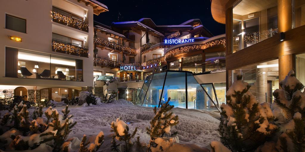 Hotel Baita Montana Livigno Exteriör bild